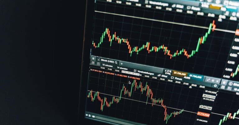 Förstå valutapåverkan i trading: En nybörjarguide till att navigera marknaden